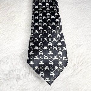 Black & White Space Invaders Men's Skinny Tie by BlackTieGeek Video Game Gamer